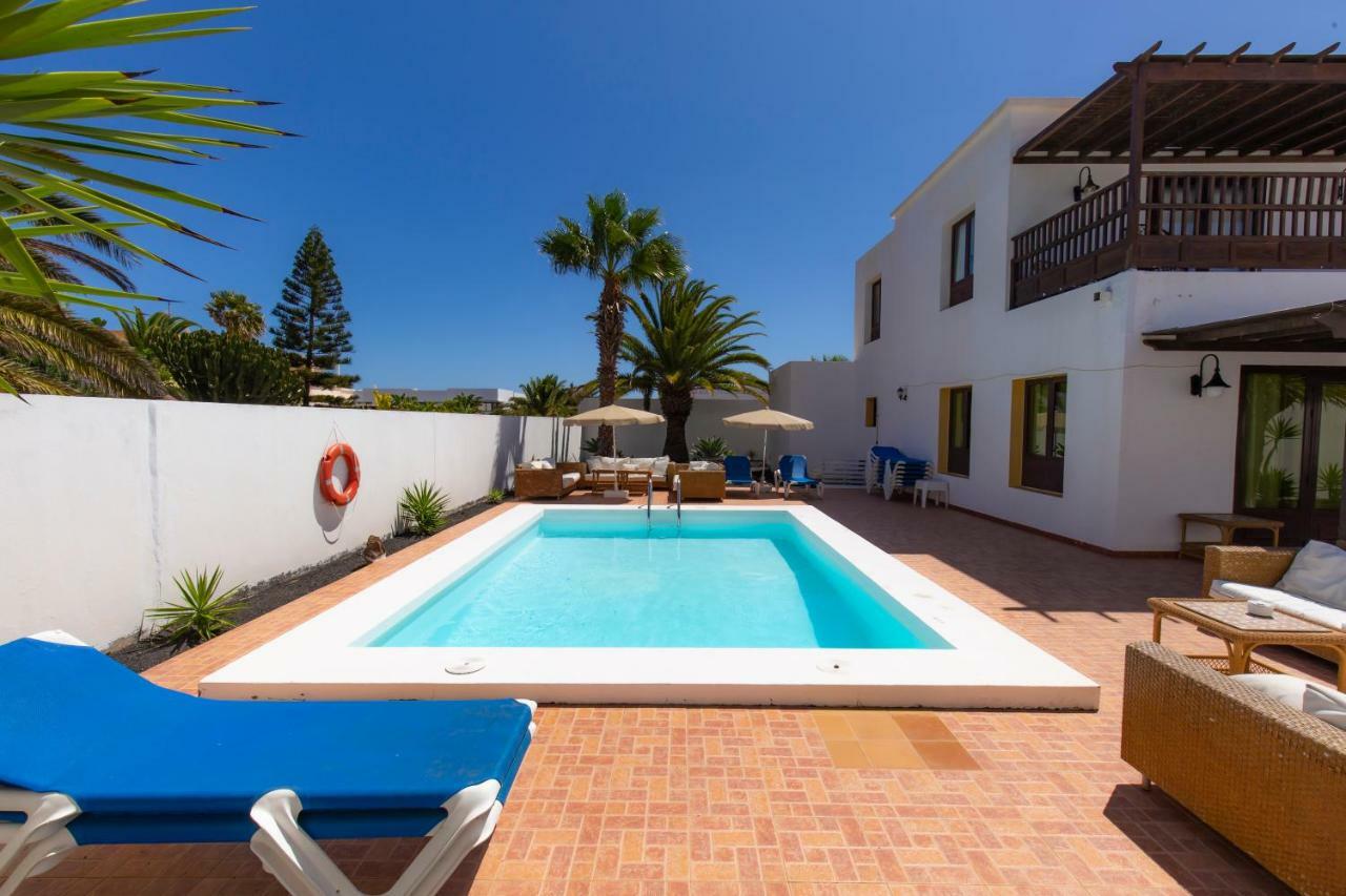 Villas Reina Коста Тегисе Екстериор снимка